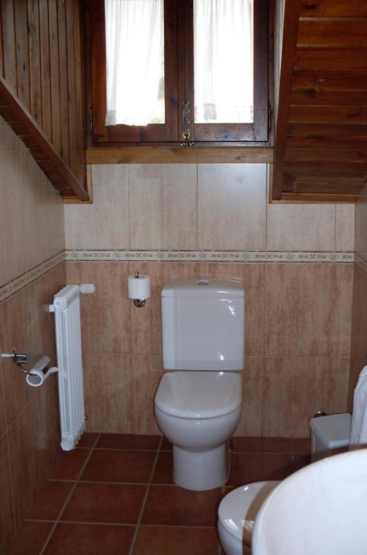 Bohí Hostal Fondevila מראה חיצוני תמונה